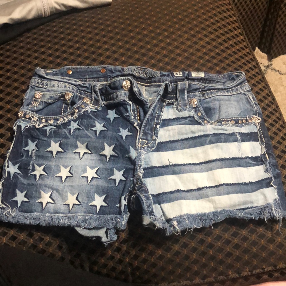 Miss Me Shorts